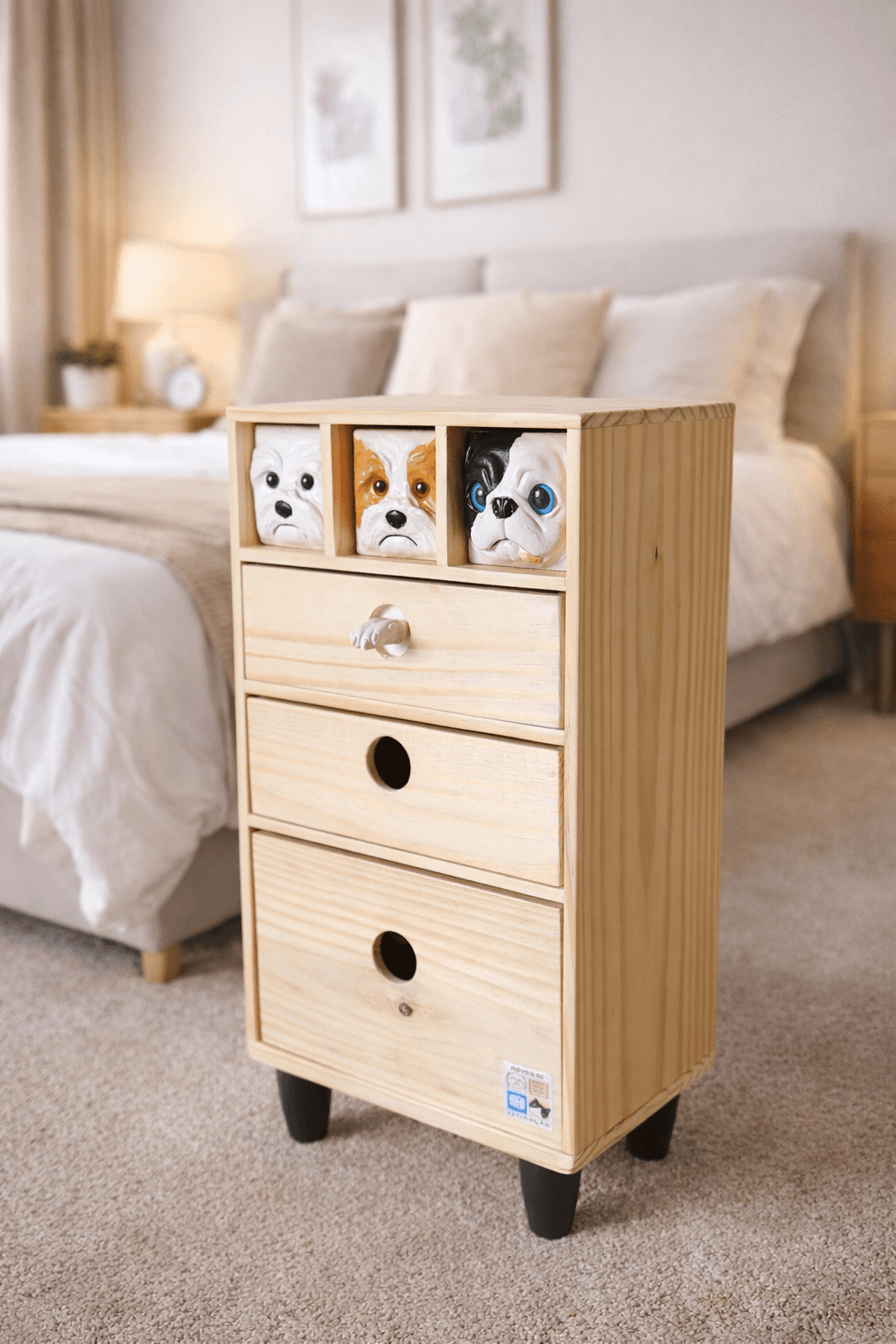 Móvel 3 Rostinhos com 3 Gavetas